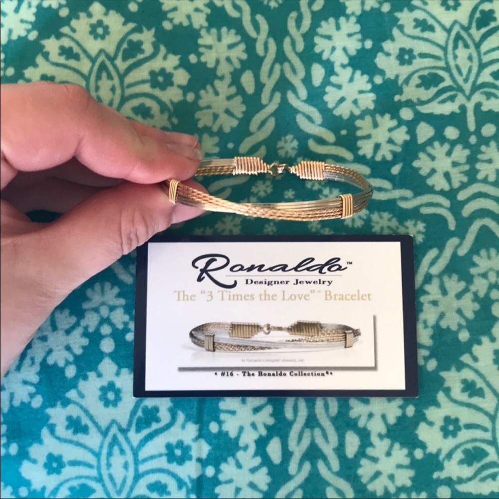 Ronaldo “3 times the love” 14k gold bracelet 7.5